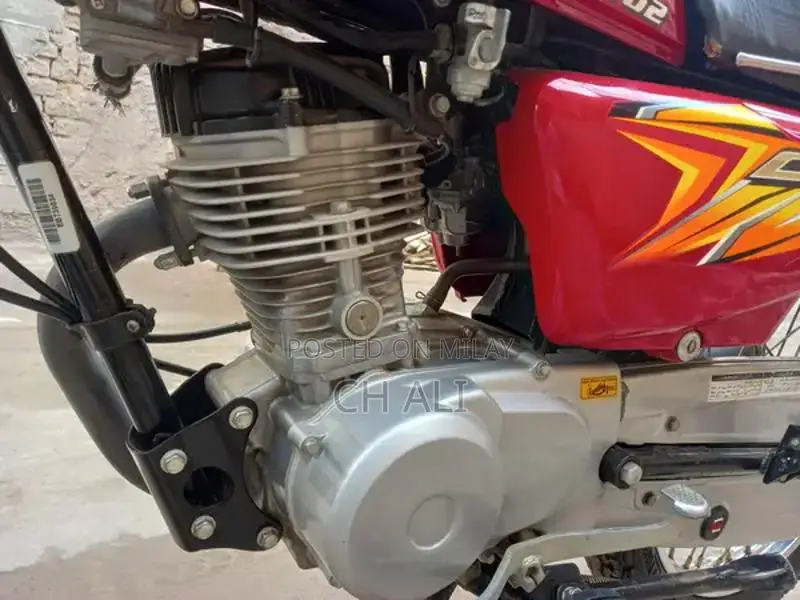 Honda 125 Motorcycle in Excellent Condition