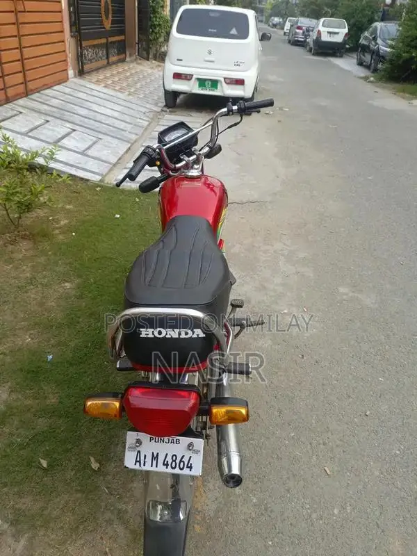 Comprehensive Vehicle Model Book 2022-2023 Edition