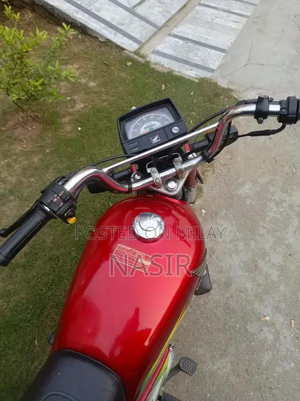 Comprehensive Vehicle Model Book 2022-2023 Edition