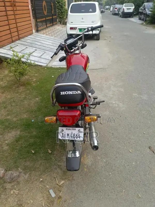 Comprehensive Vehicle Model Book 2022-2023 Edition