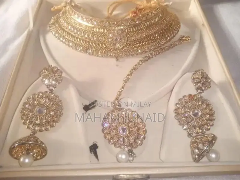 Ethnic Indian Jewelry Set - Traditional Accessories
