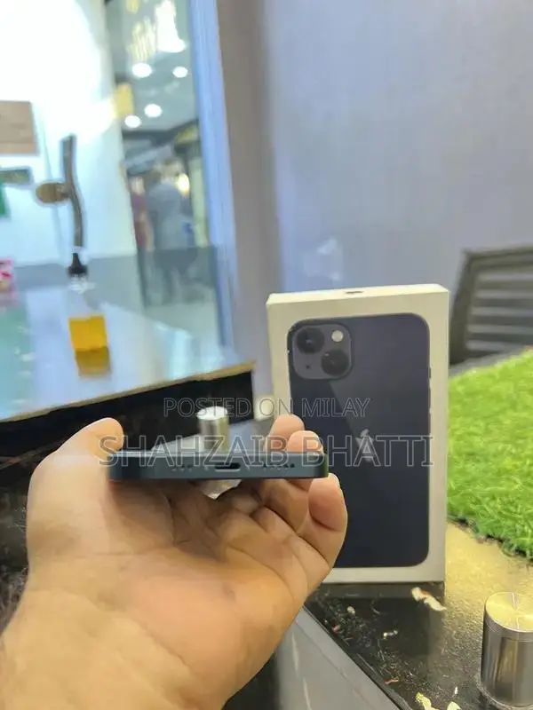 Apple iPhone 13 128GB Excellent Condition with Original Box