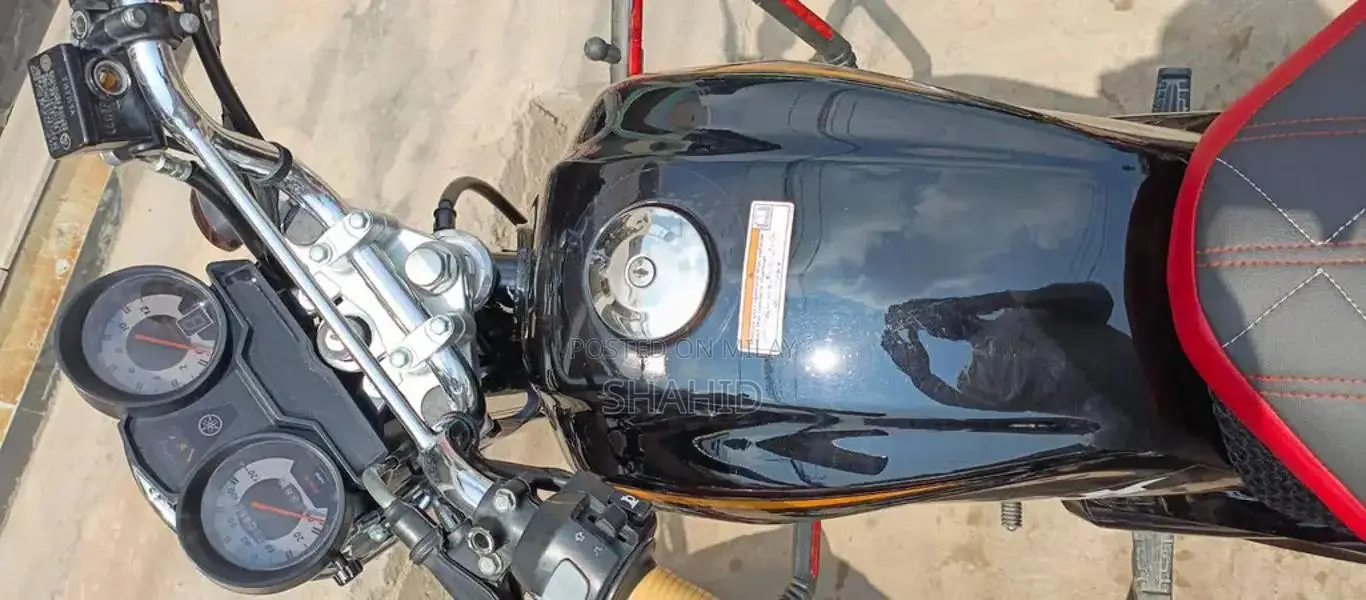 Yaham YB 125Z DX Motorcycle - Compact Commuter Bike