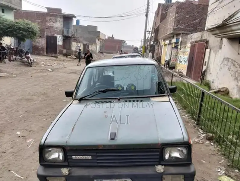 Alto Compact Car with Efficient 660 CC Engine