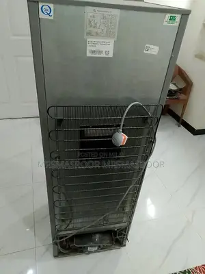 Pel Refrigerator - Medium Size, Excellent Condition