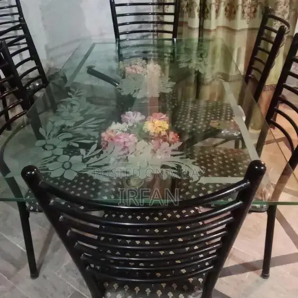 Modern Iron and Glass 6-Seater Dining Table