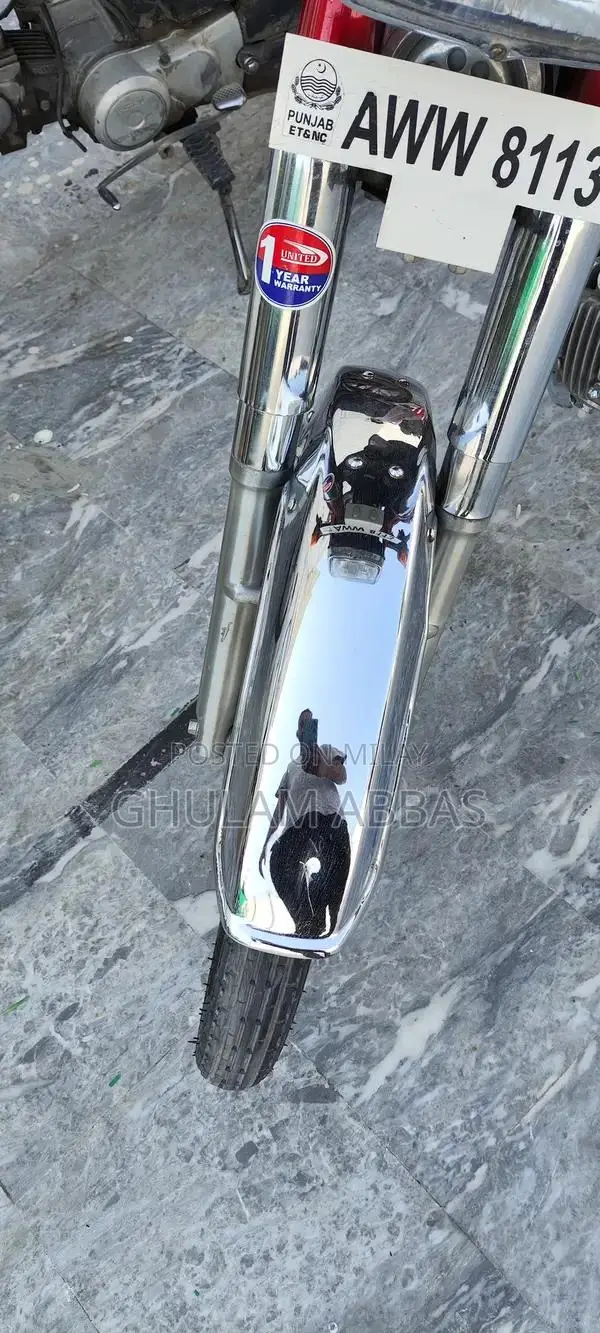 United CD 70 Motorcycle - 2024 Model with New Tyres