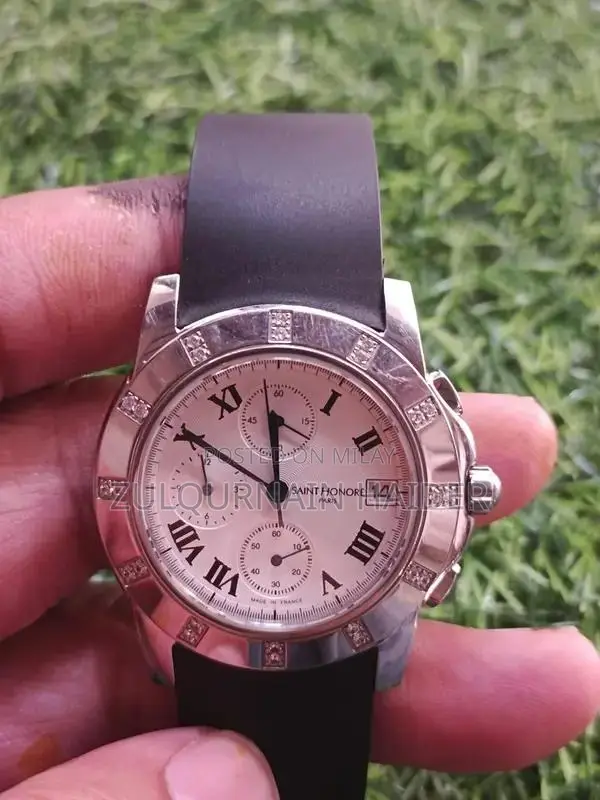 Authentic Swiss Luxury Watches - Precision Timepieces in Excellent Con