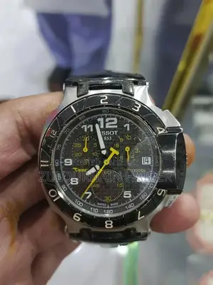 Authentic Swiss Luxury Watches - Precision Timepieces in Excellent Con