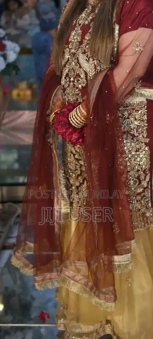 Elegant One-Time Use Dress in Pristine Condition