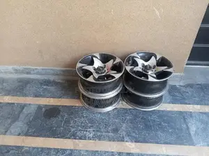 Photo - 13 inch Alloy rim 114 pcd