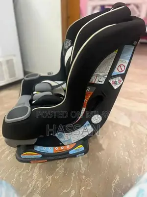Adjustable 10-Position Child Car Seat - Comfortable and Safe