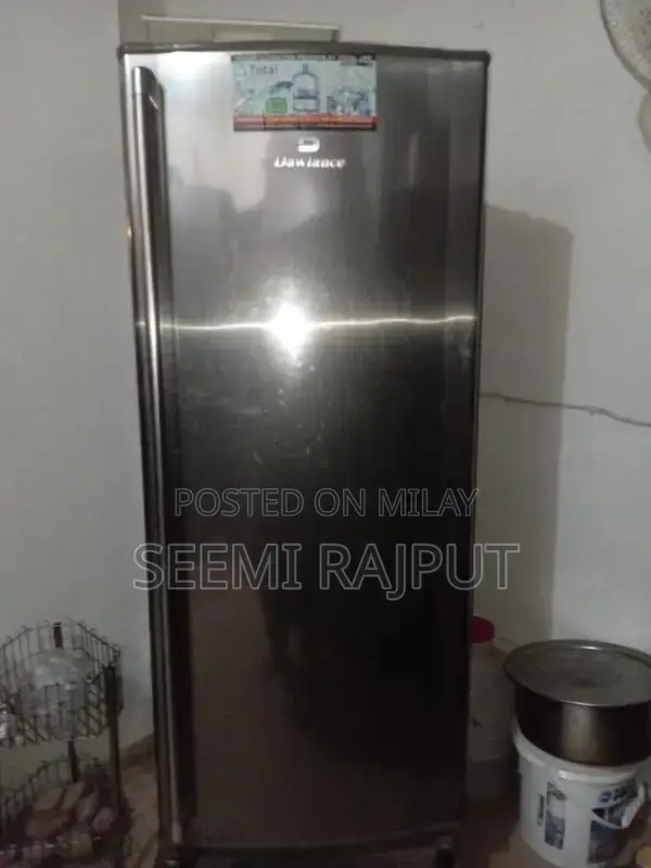 Dawlance Large Double Door Refrigerator - Energy Efficient