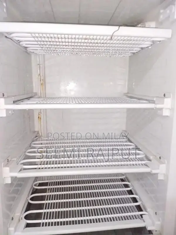 Dawlance Large Double Door Refrigerator - Energy Efficient