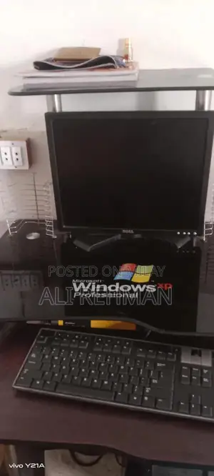 Fully Functional Desktop Computer with Monitor and Accessories