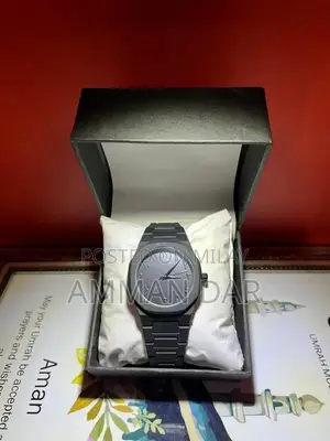 Sleek Matte Black Arabic Dial Minimalist Analog Wristwatch