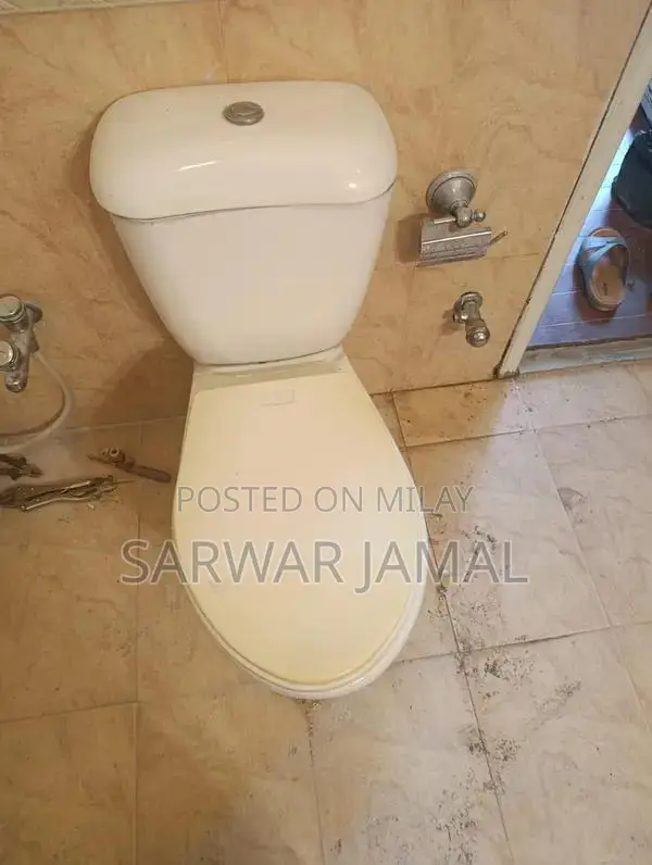 Portable Bathroom Commode for Home Health Care