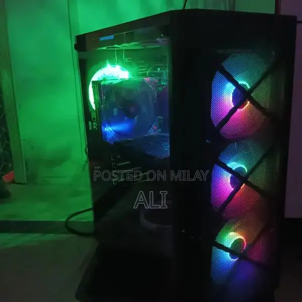 Gaming Desktop PC with Intel i7 6th Gen and Dedicated Graphics