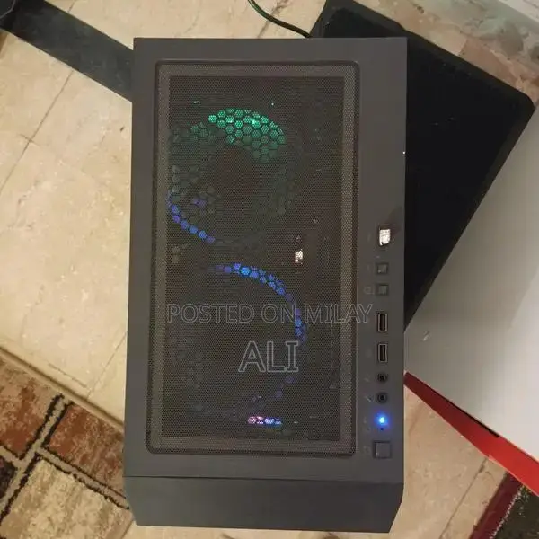 Gaming Desktop PC with Intel i7 6th Gen and Dedicated Graphics