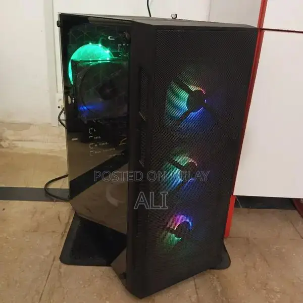 Gaming Desktop PC with Intel i7 6th Gen and Dedicated Graphics