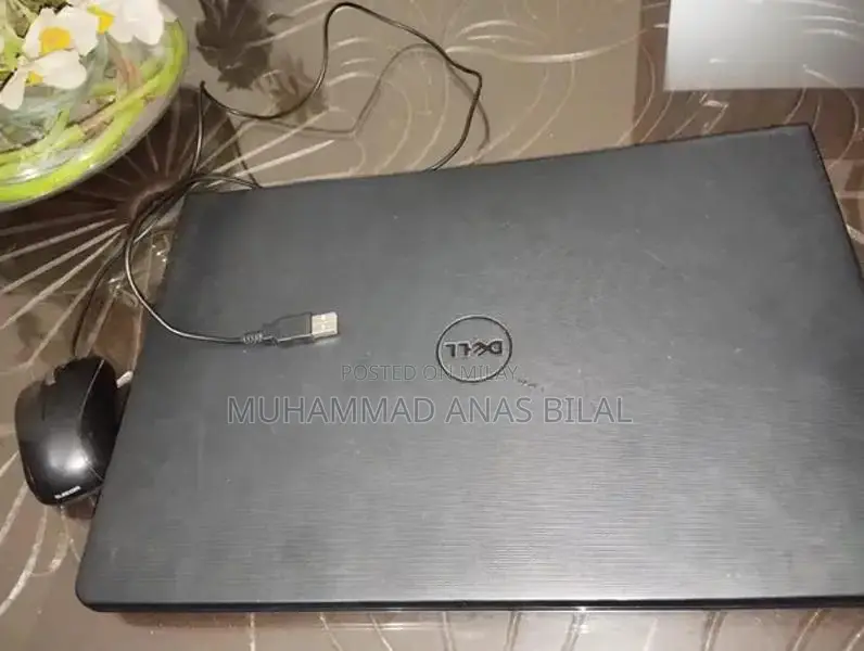 Dell Vostro 3558 Business Laptop - 15.6" Intel Core i5