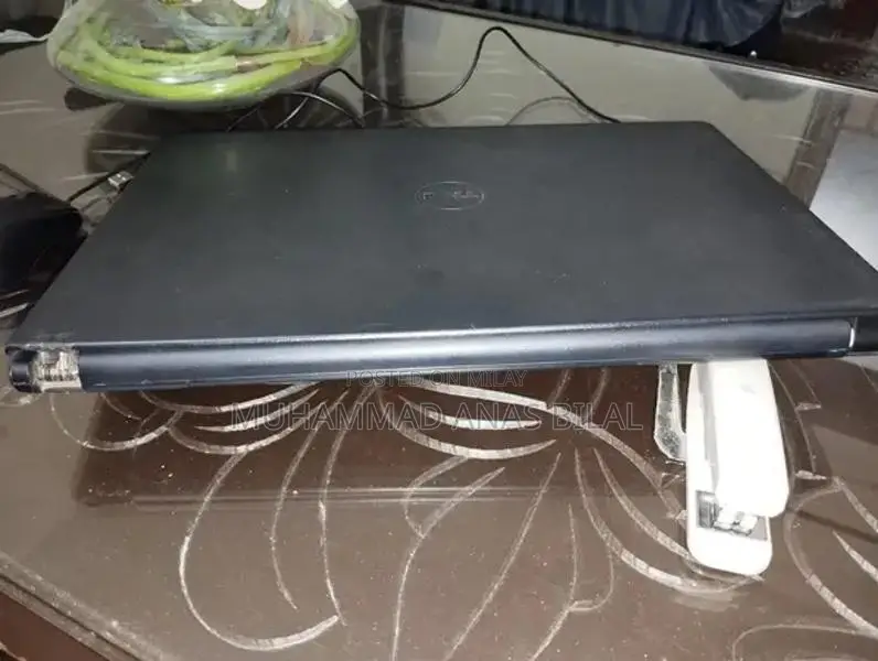 Dell Vostro 3558 Business Laptop - 15.6" Intel Core i5