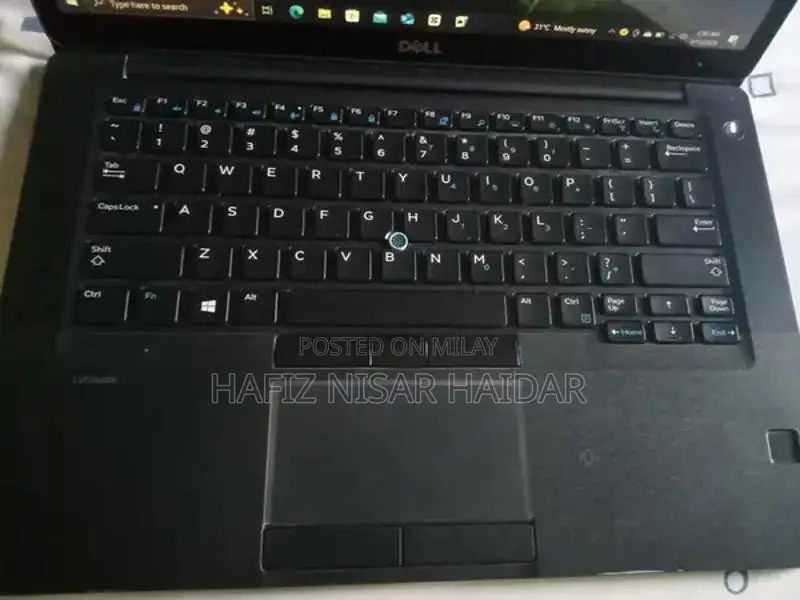 Dell Laptop with 7th Gen Intel Core i5, 8GB RAM, Compact Design