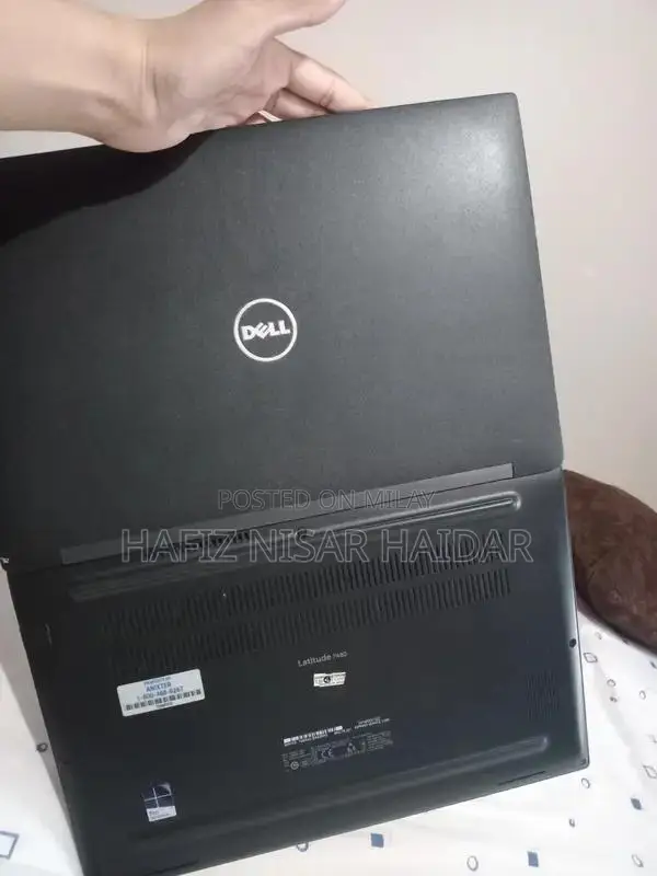 Dell Laptop with 7th Gen Intel Core i5, 8GB RAM, Compact Design