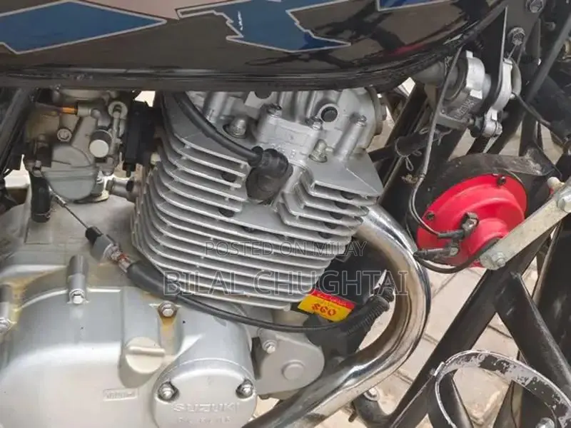 Suzuki GS 150 Special Edition Motorcycle with Accessories