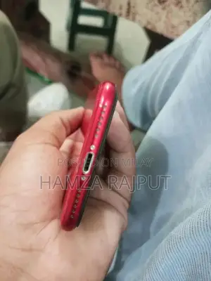 Apple iPhone SE 2020 64GB PTA Approved Smartphone