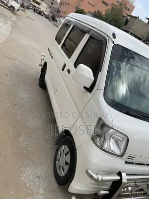 Photo - 2015/2020 Sedan Full Original Condition Fully Equipped