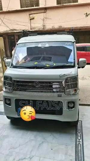 Photo - Suzuki Every Wagon PZ Turbo - Compact Minivan with Turbo Performance