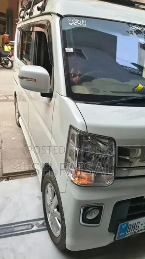 Suzuki Every Wagon PZ Turbo - Compact Minivan with Turbo Performance