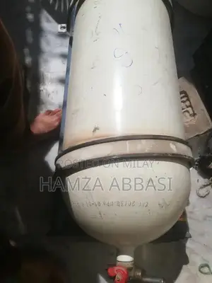 Photo - Suzuki Cultus Compact Hatchback Car