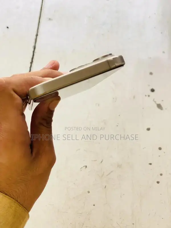 Apple iPhone 15 Pro Max 256GB Smartphone