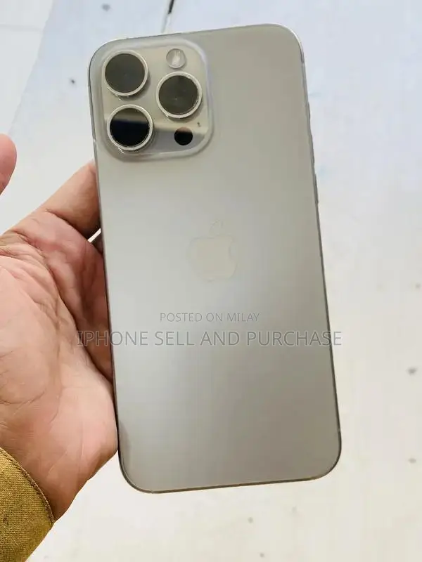 Apple iPhone 15 Pro Max 256GB Smartphone