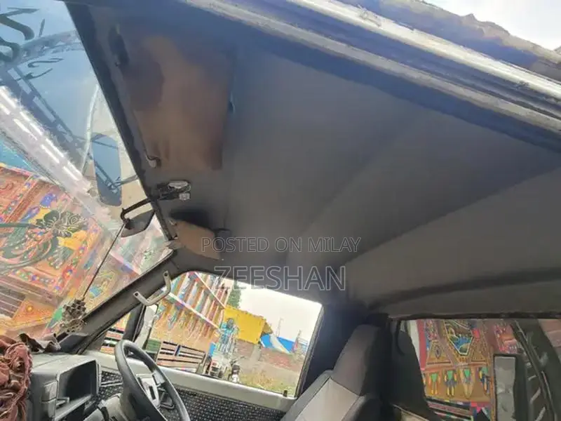 Mazda 2200 Truck Engine Project Vehicle Needs Work