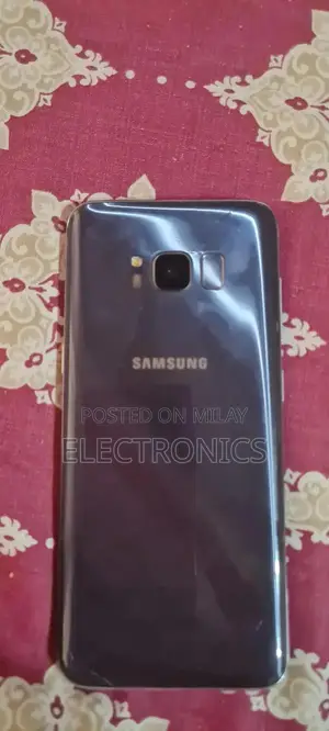 Premium Samsung Galaxy Smartphone with Minor Wear