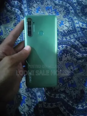 Photo - Realme 5i Smartphone 4GB RAM 64GB Storage