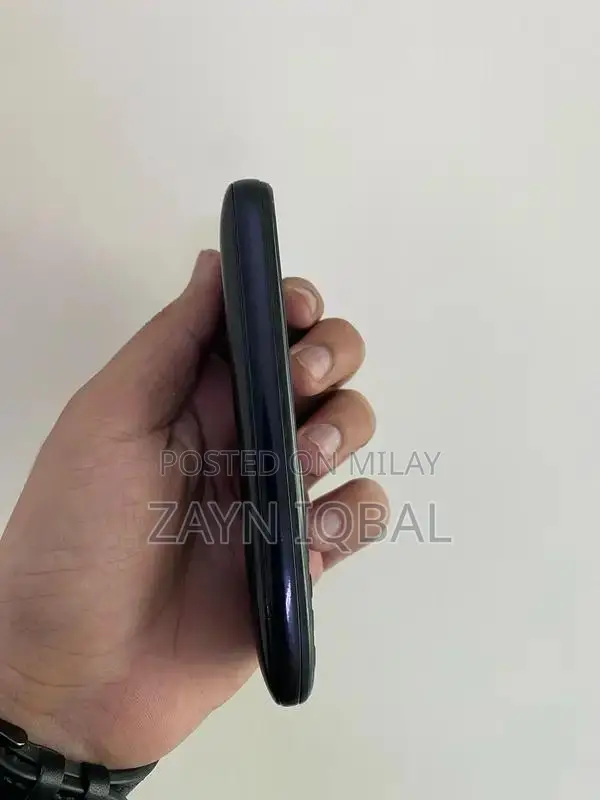 Budget-Friendly 4G Dual SIM Mobile with Hotspot Capability