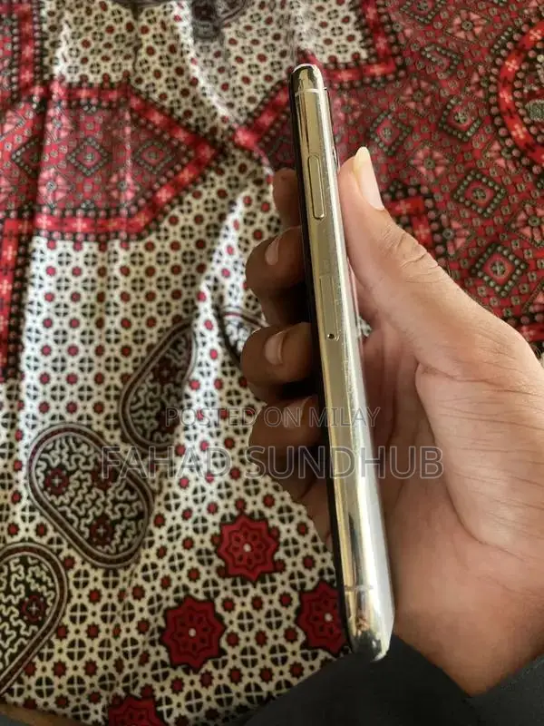 Apple iPhone X 64GB Smartphone with High Battery Health