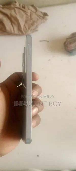 New Oppo Reno11 F 256 GB Gray