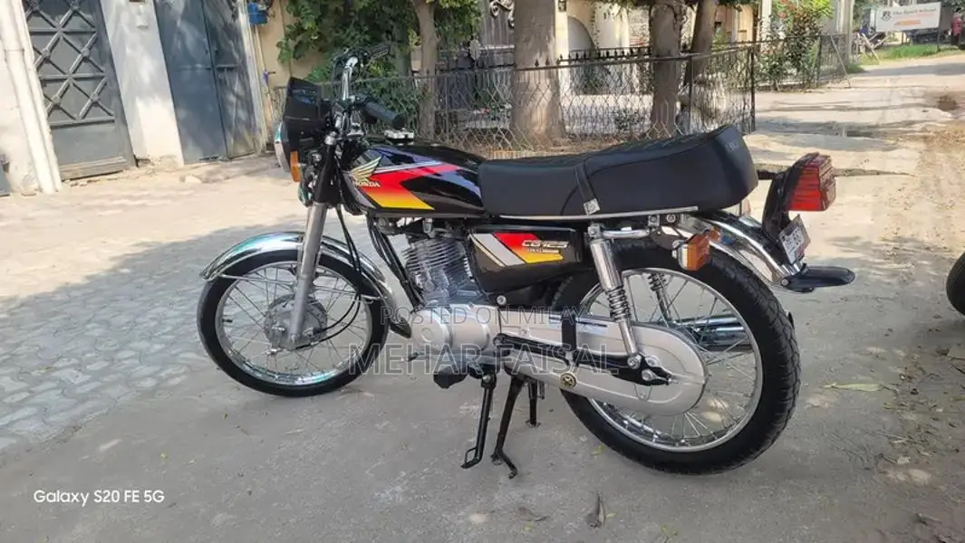 Honda 125 Classic Single Owner Motorcycle