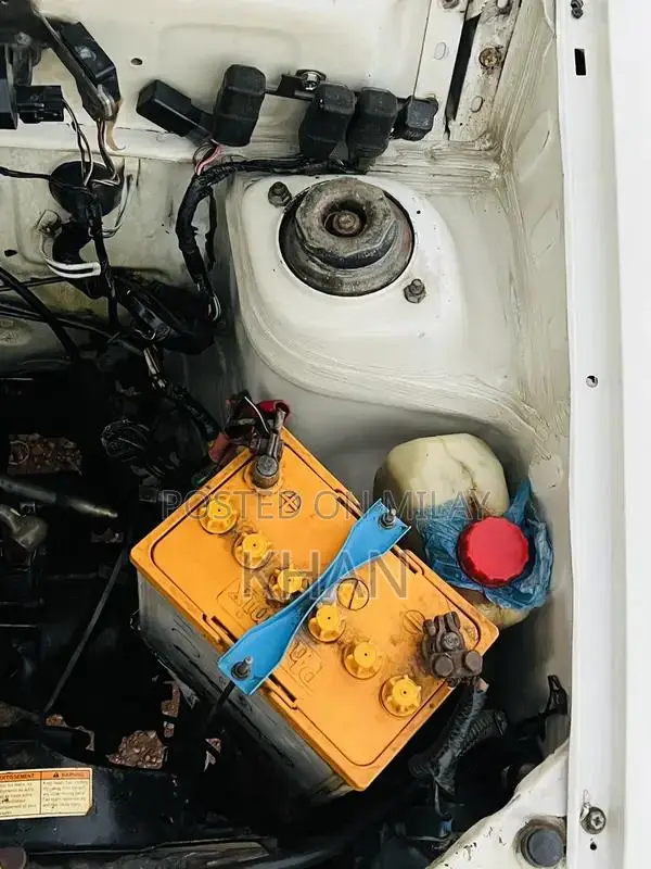 2012 model Mehran Vx Erou11 engine