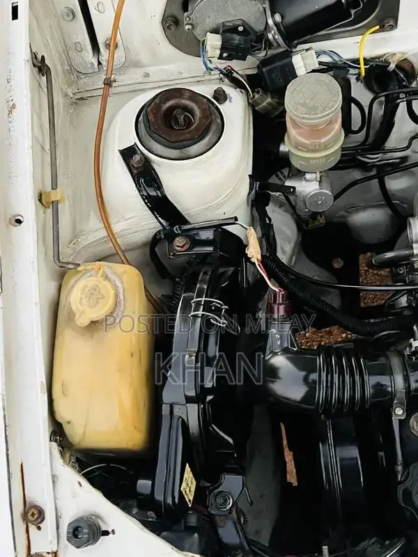 2012 model Mehran Vx Erou11 engine