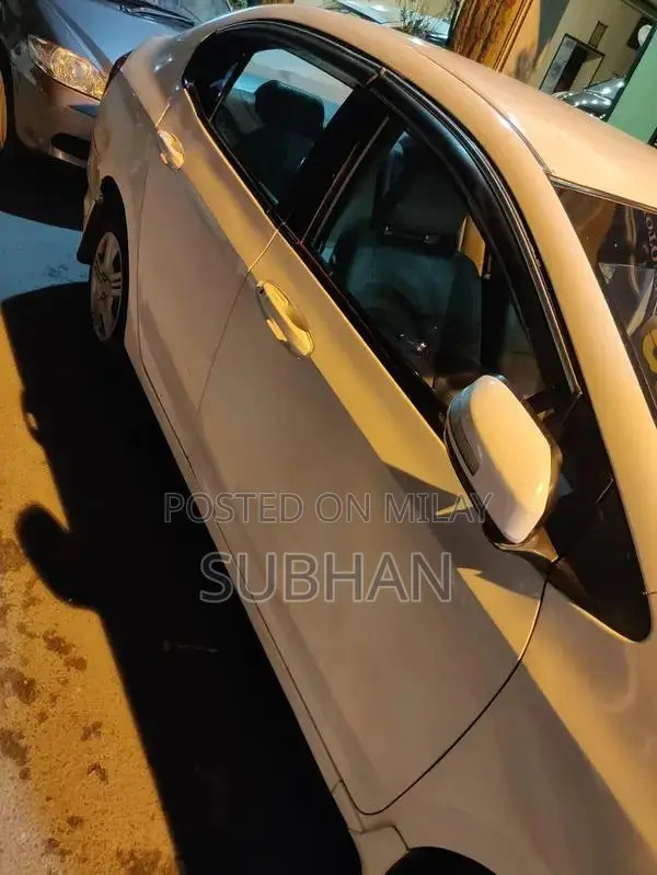 Honda City Compact Sedan - Manual Transmission 2017 Model