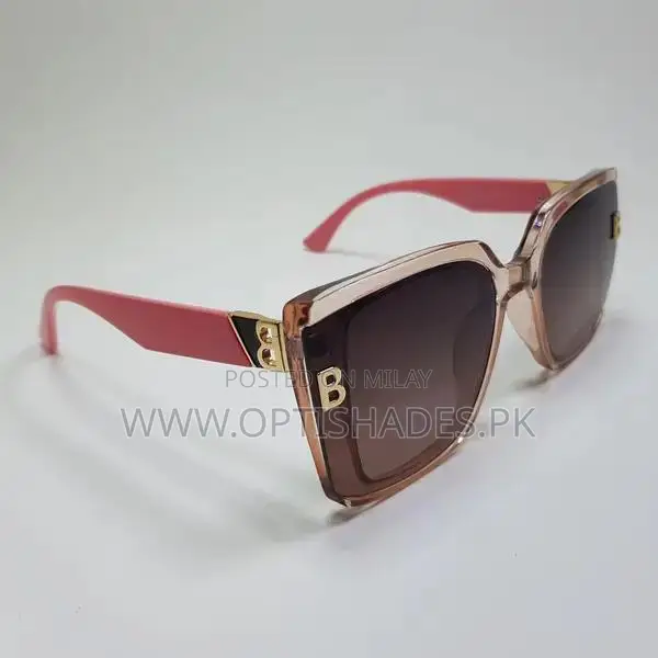 Premium Prescription Sunglasses with Stylish Frame Design