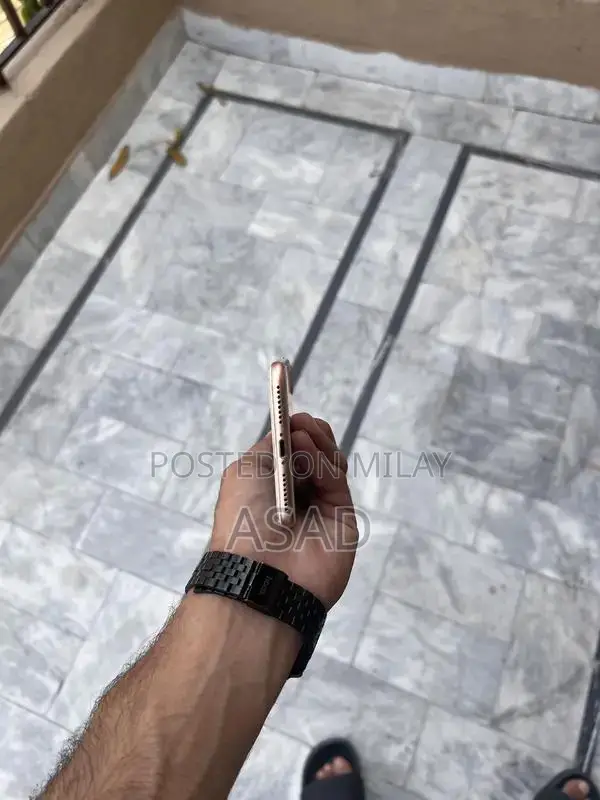 Apple iPhone 8 Plus 64GB Smartphone with Battery Health