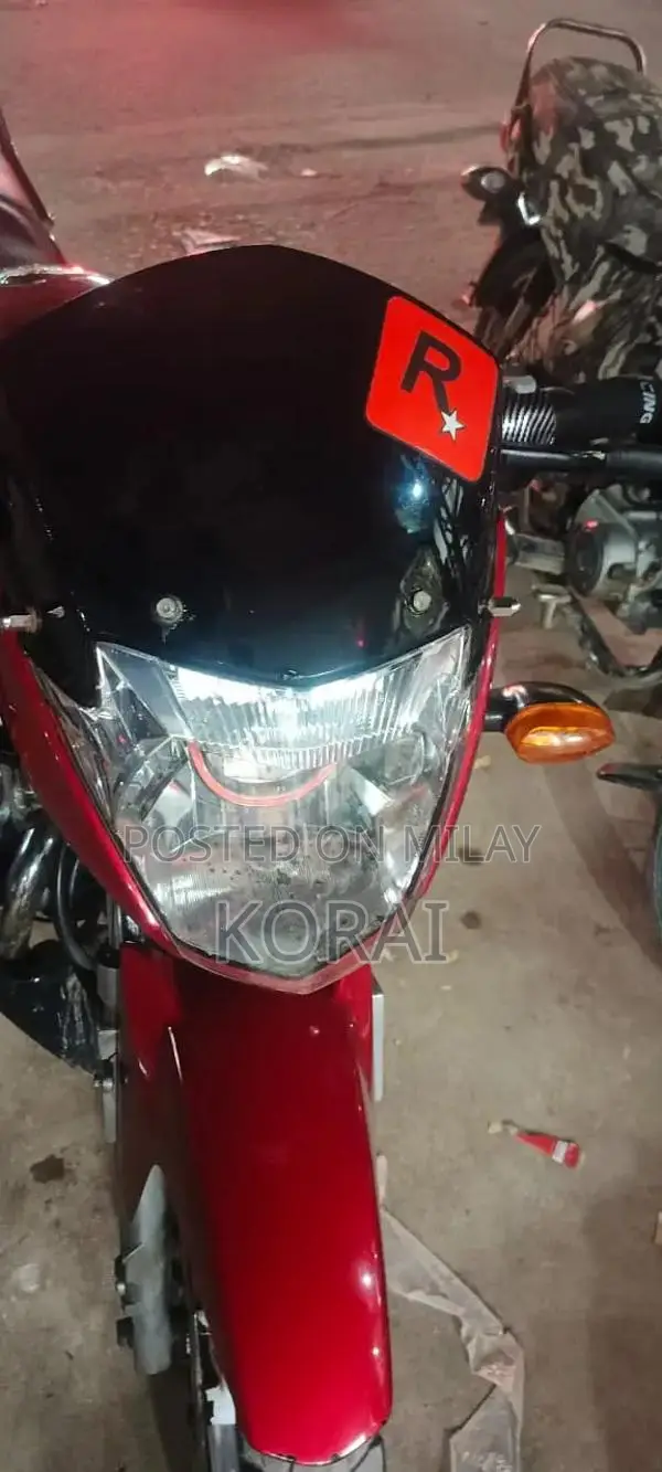 Yamaha YBR 125G Motorcycle - 2016 Model Excellent Condition