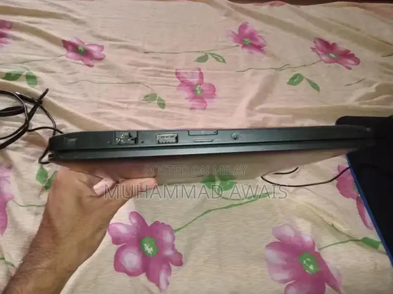 Dell Latitude 7390 Core i7 8th Gen Business Laptop